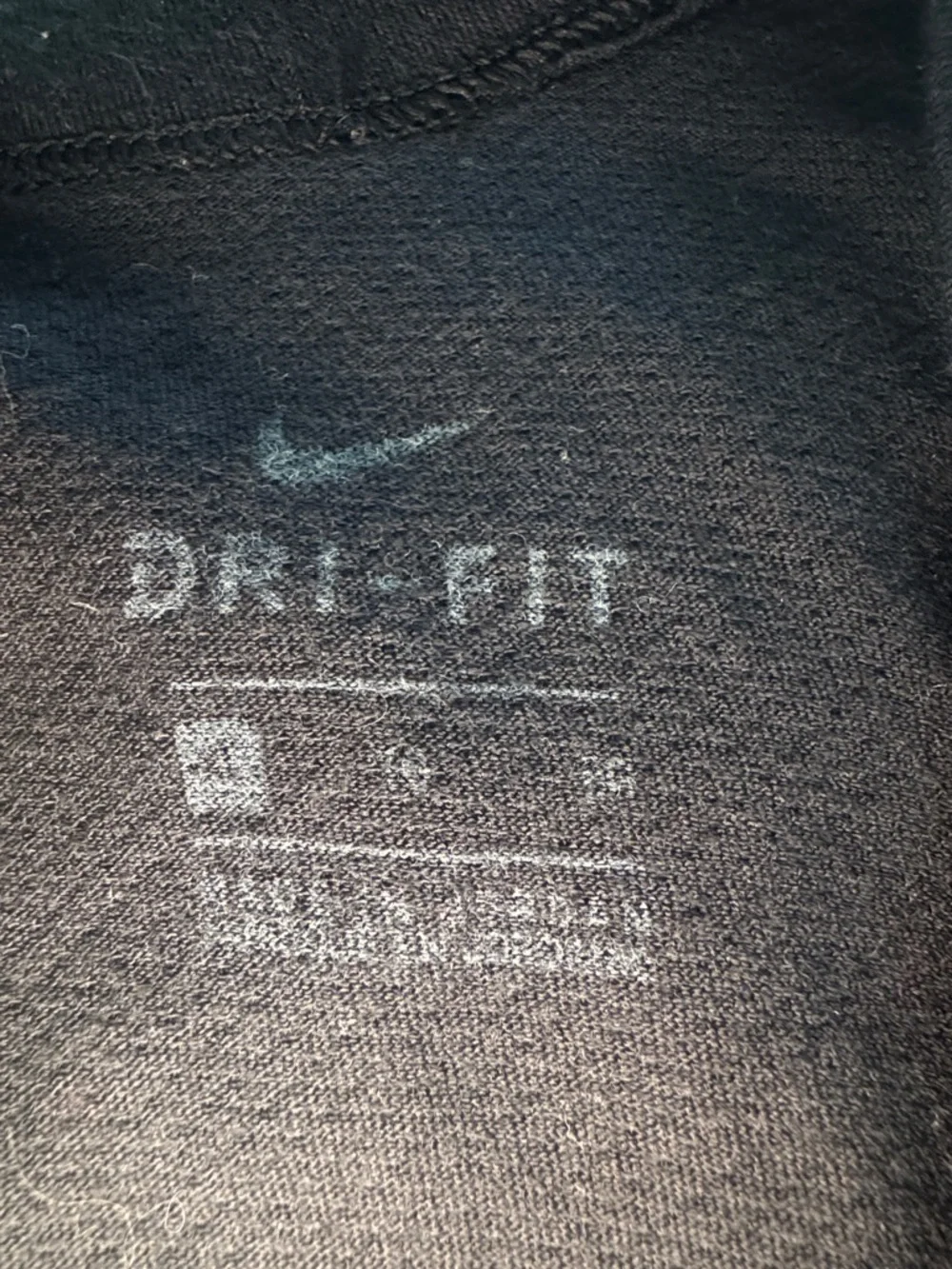 NIKE Black Cut In Shoulder Key Hole Back Asymmetric Tank Top XL $40 EUC KL